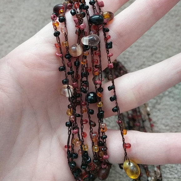 Mixed color layered necklace - Picture 3 of 4